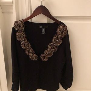 Inc short black cardigan w animal print trim